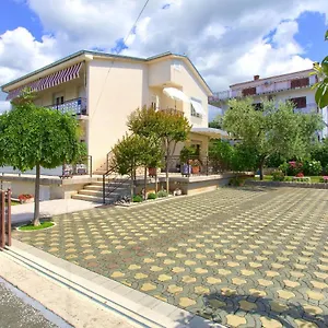 Apartman Jele, Malinska